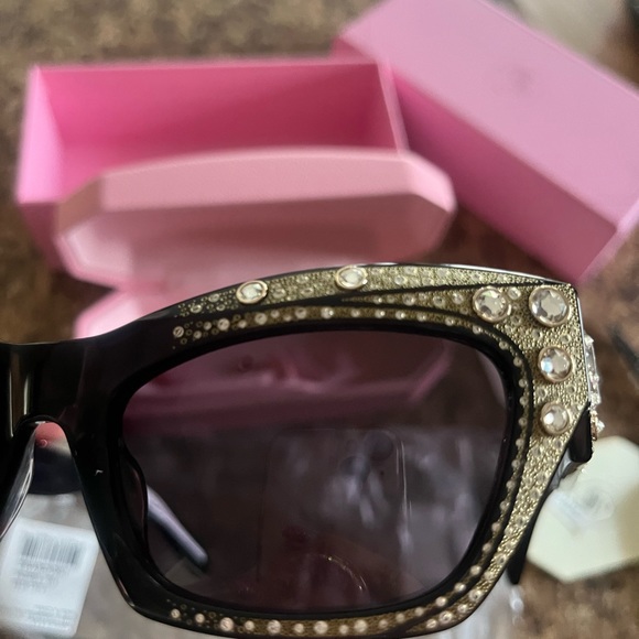 NWT Swarovski Cat-eye shape sunglasses, SK0380 01A, Black - Picture 7 of 12